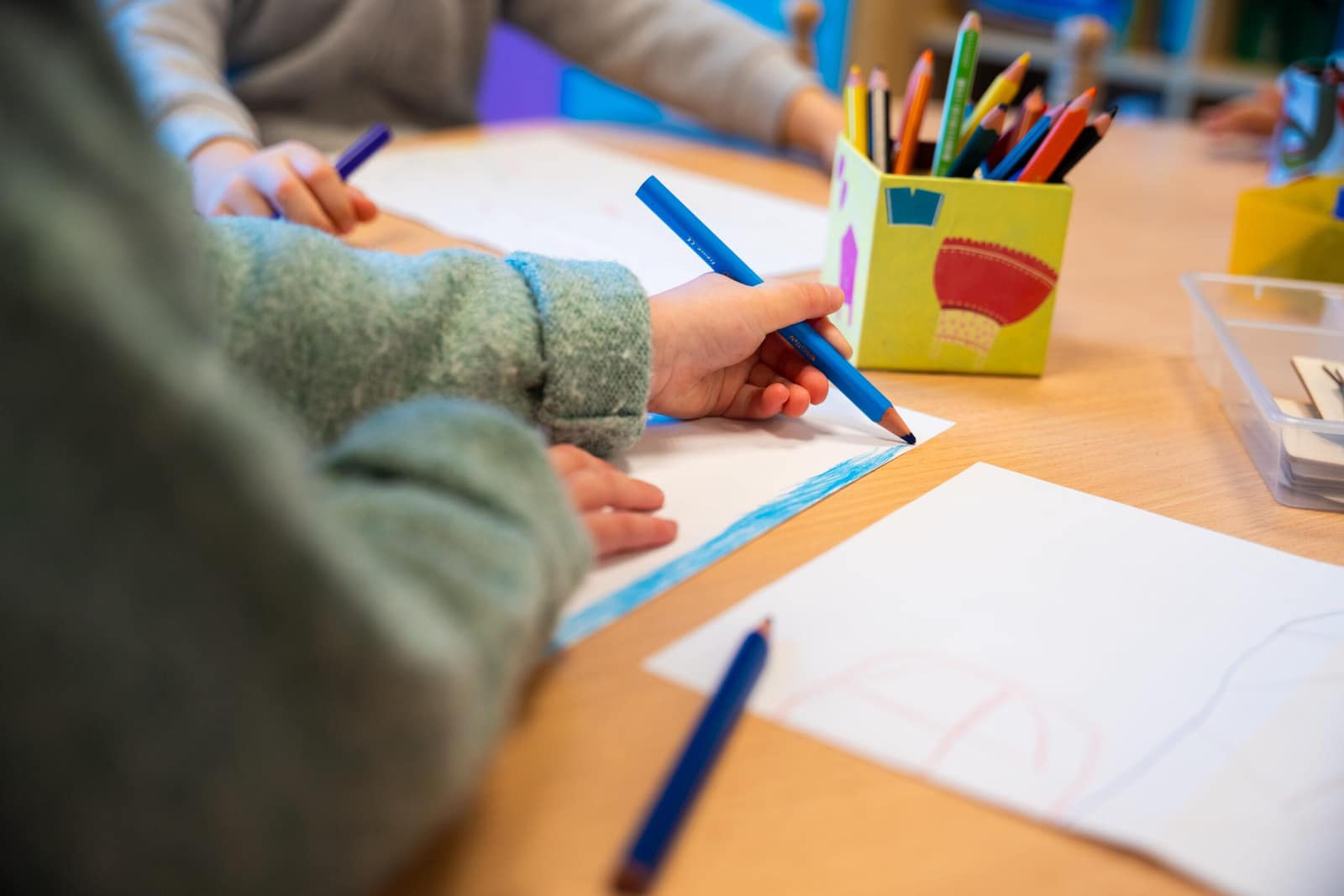 Comment développer la curiosité et la créativité des enfants en immersion bilingue ?