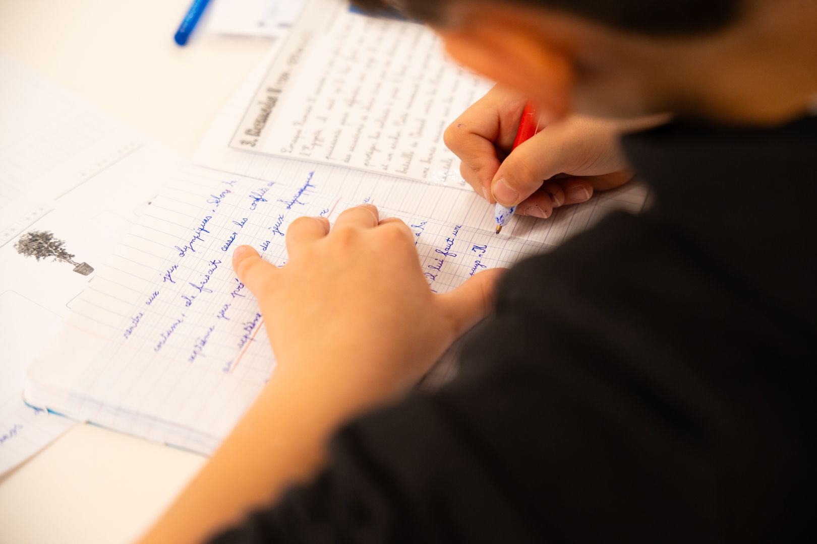 Élèves de primaire à New School Lyon
